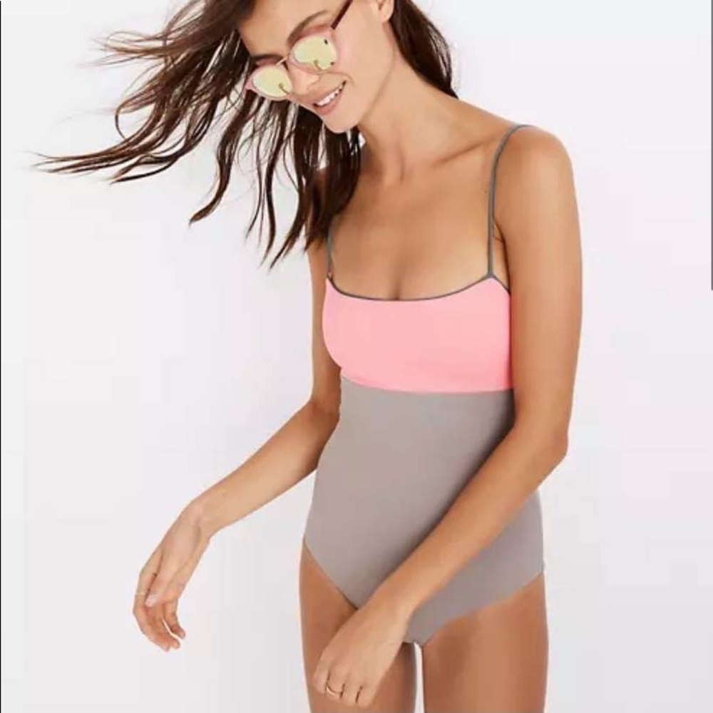 Tavik swim wear